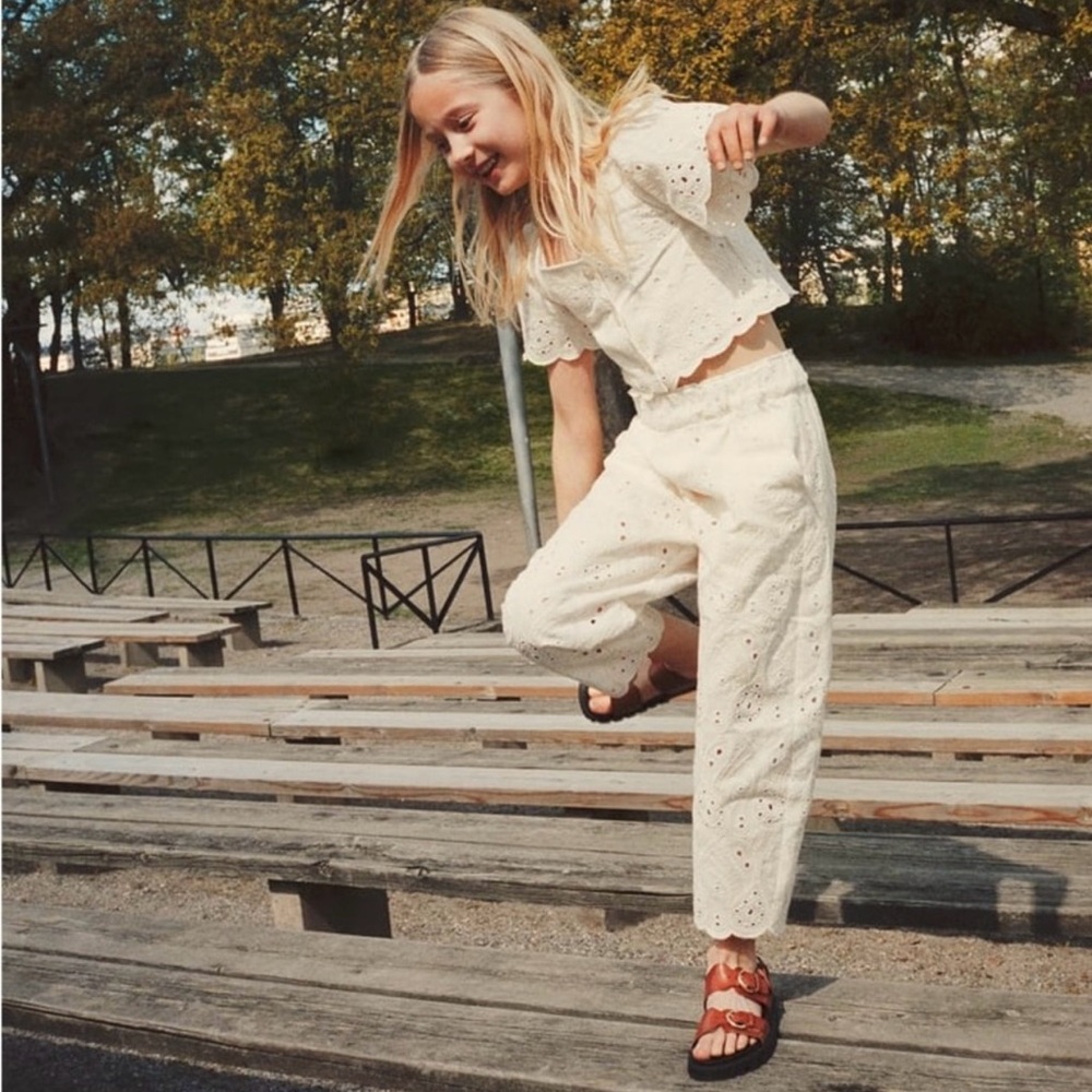 NWT Elegant White Eyelet pants
